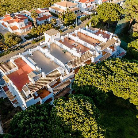 Casa Falesia T2 - Garden View - 5 Min From The Beach - Wifi Olhos de Agua  Exterior foto
