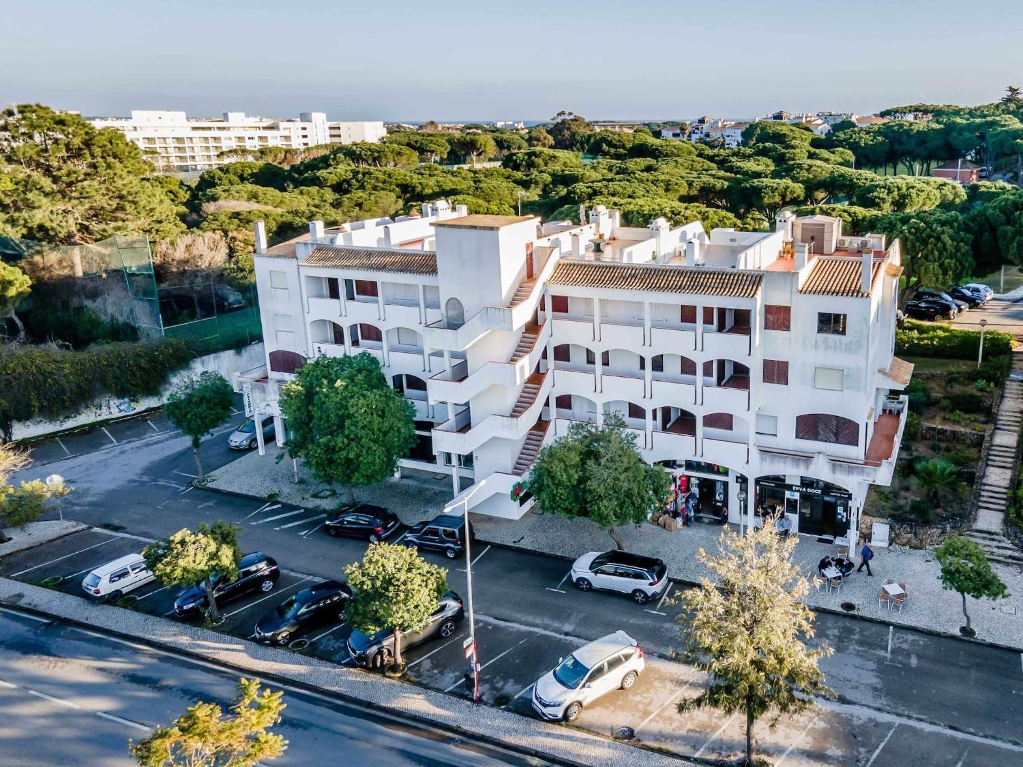 Casa Falesia T2 - Garden View - 5 Min From The Beach - Wifi Olhos de Agua  Exterior foto